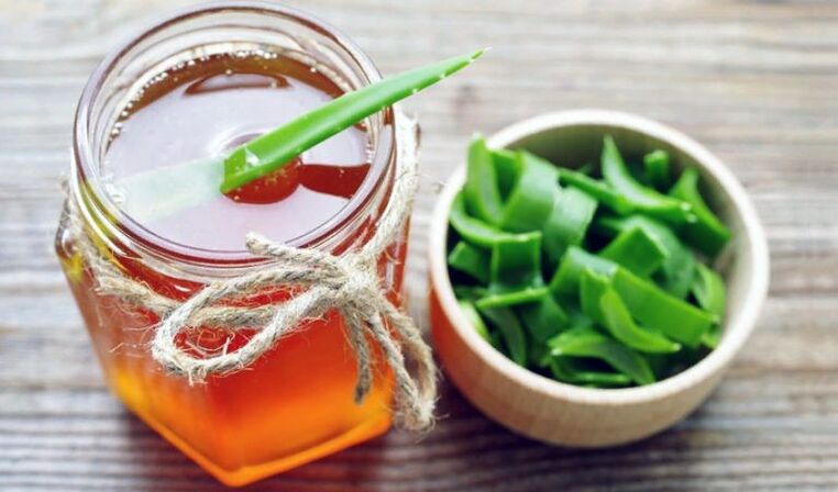 Treatment of cervical osteochondrosis with honey and aloe juice