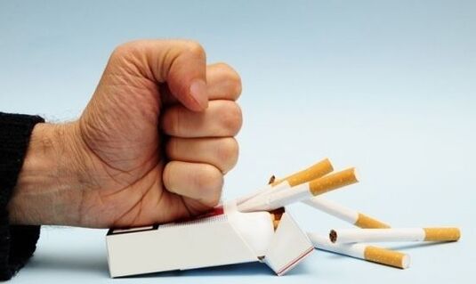 Quitting smoking can prevent finger joint pain